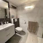 别墅 T3 - Maison 6 Couchages - Piscine - Clim - Wifi - Garage *