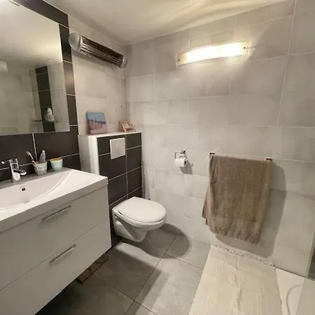 Villa T3 - Maison 6 Couchages - Piscine - Clim - Wifi - Garage *