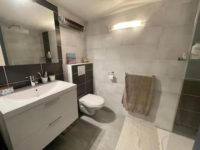 Villa T3 - 6 Couchages - Piscine-clim-wifi-garage *