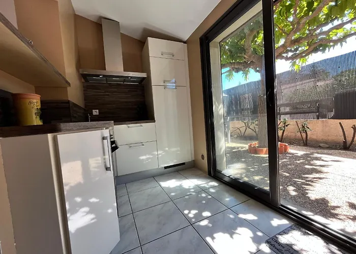 T3 - 6 Couchages - Piscine-clim-wifi-garage *